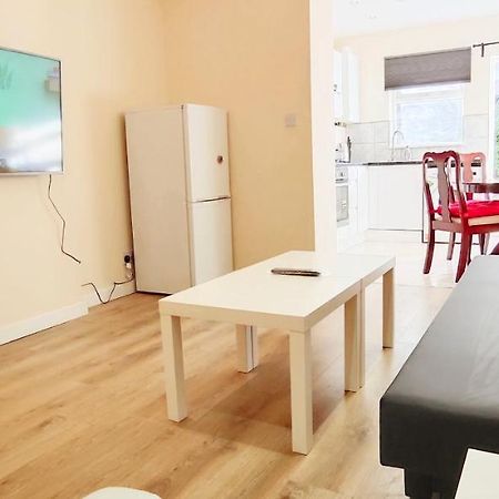 Apple Garden A-2 Apartment Лондон Екстериор снимка