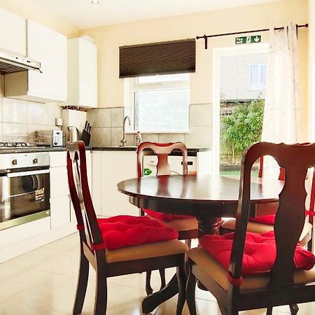 Apple Garden A-2 Apartment Лондон Екстериор снимка