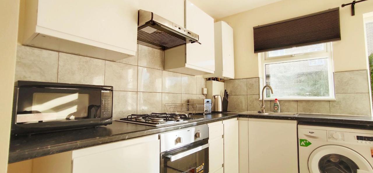 Apple Garden A-2 Apartment Лондон Екстериор снимка
